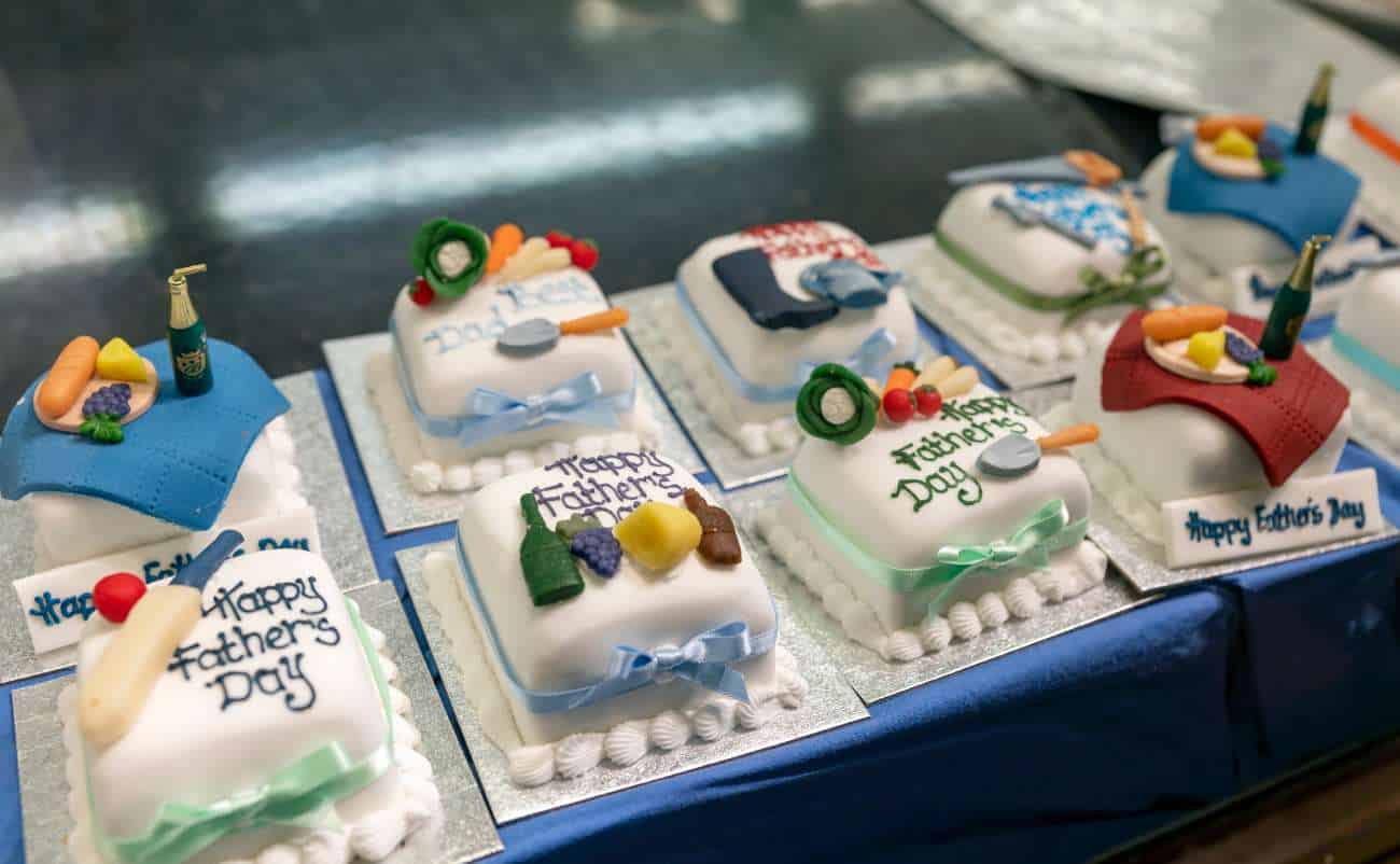 10 Creative Father's Day Cake Ideas to Delight Dad This Year! 2 Creative Father's Day Cake Ideas