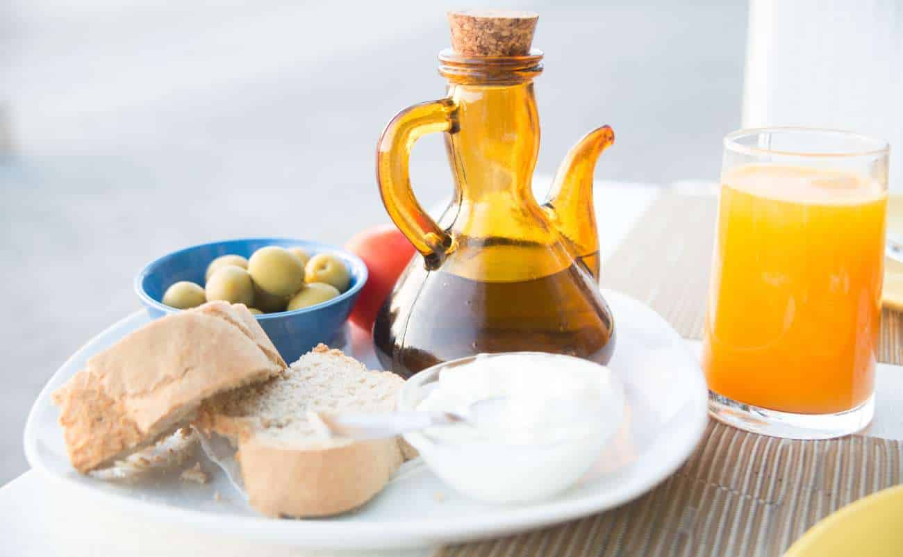 Wake Up to Flavor: 10 Delicious Mediterranean Breakfast Ideas to Energize Your Mornings 15 Mediterranean Diet Meal Plan for Beginners